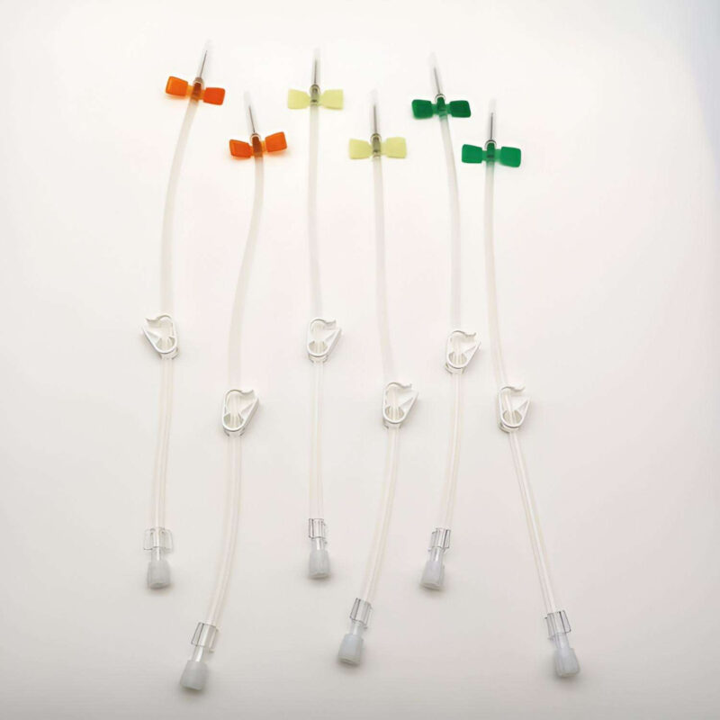 AV Fistula Needle with Plastic Hub