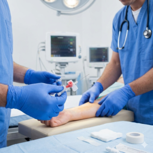 buy professional consumables sterile iv catheters with injection port 1