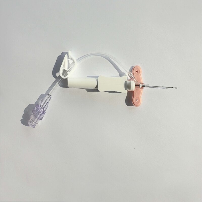 Retractable IV Catheter